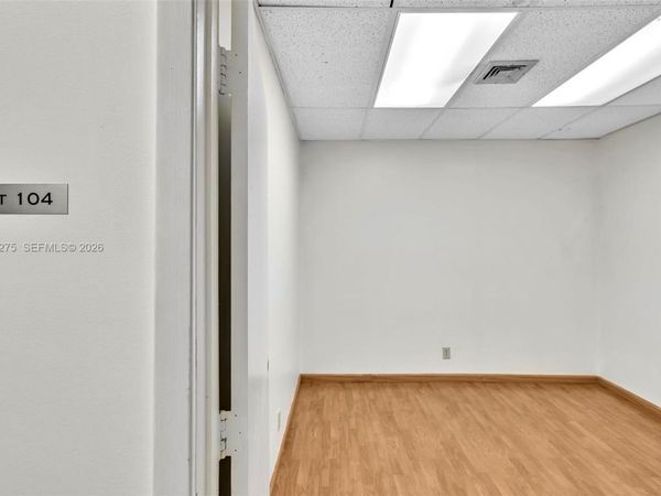 2021 Coolidge St, Unit 104, Hollywood, FL 33020