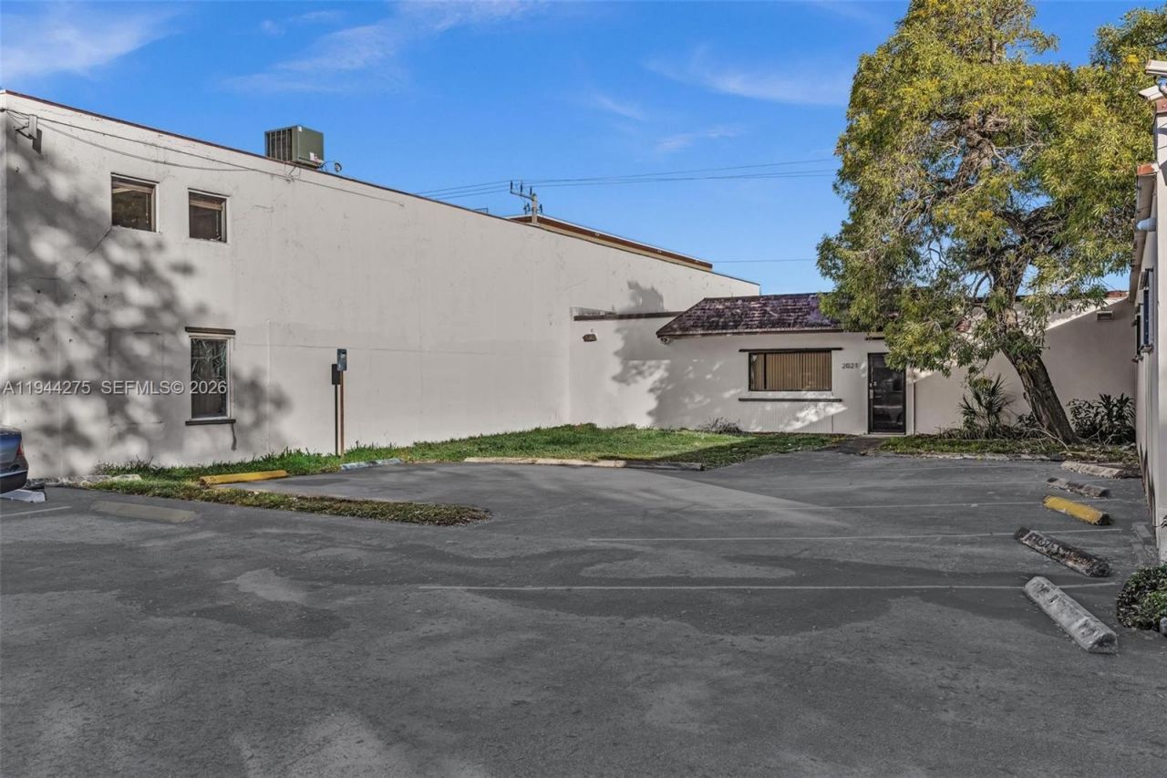 2021 Coolidge St, Unit 104, Hollywood, FL 33020 Photo