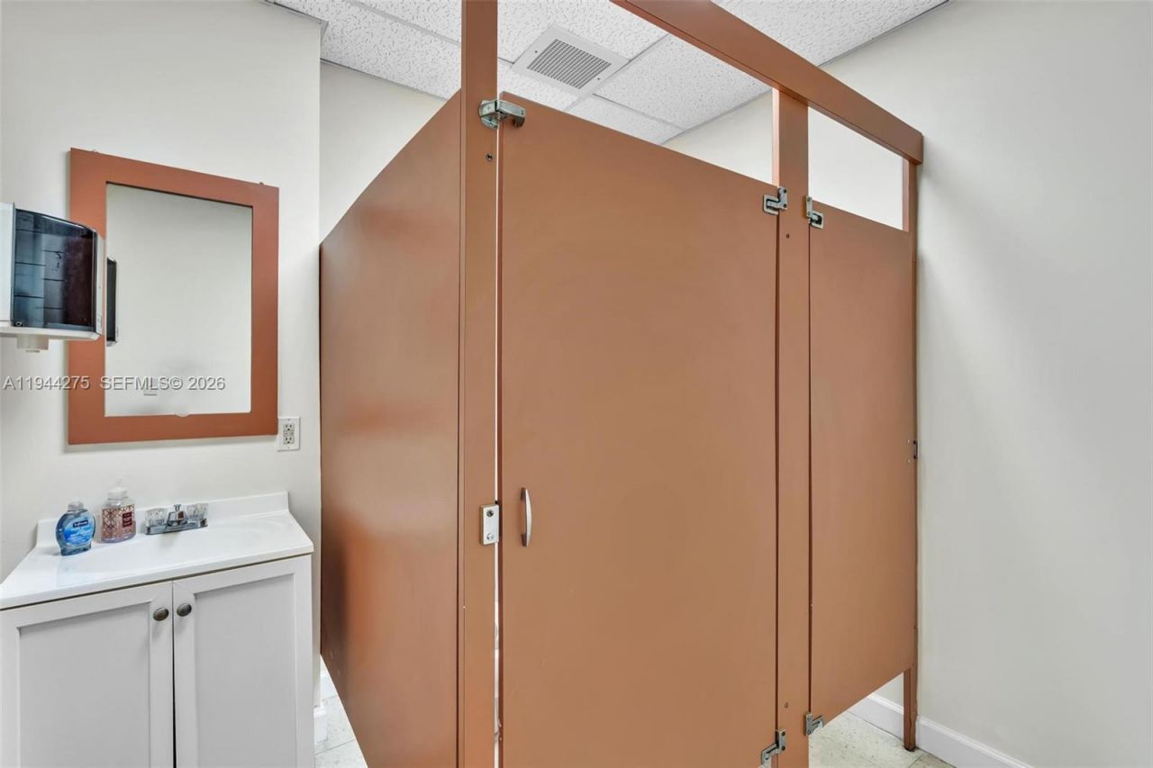 2021 Coolidge St, Unit 104, Hollywood, FL 33020 Photo