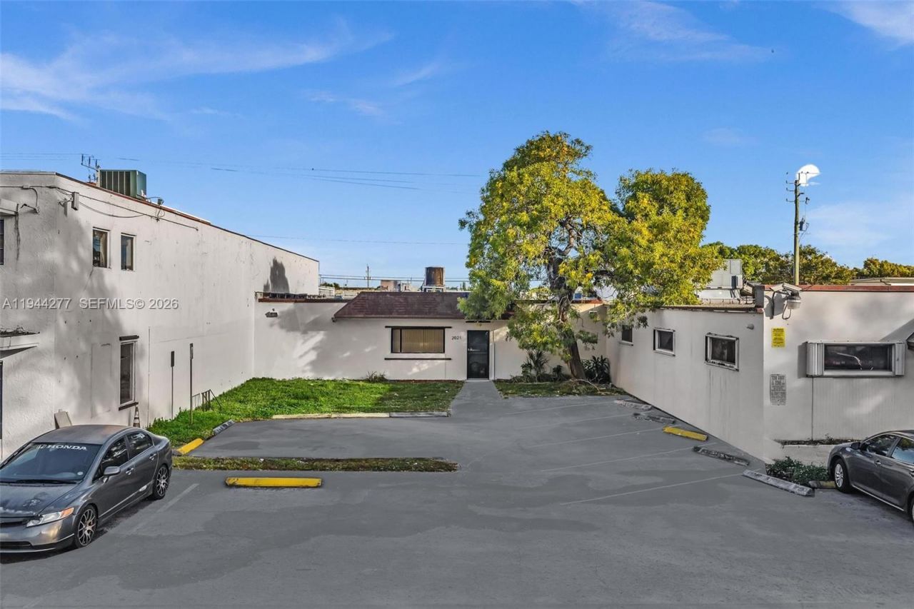 2021 Coolidge St, Unit 105, Hollywood, FL 33020 Photo