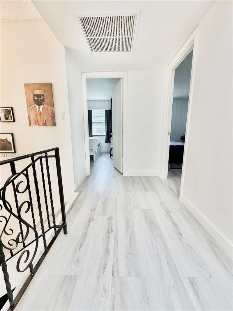 2203 NE 7th St, Unit 14, Hallandale Beach, FL 33009 Photo