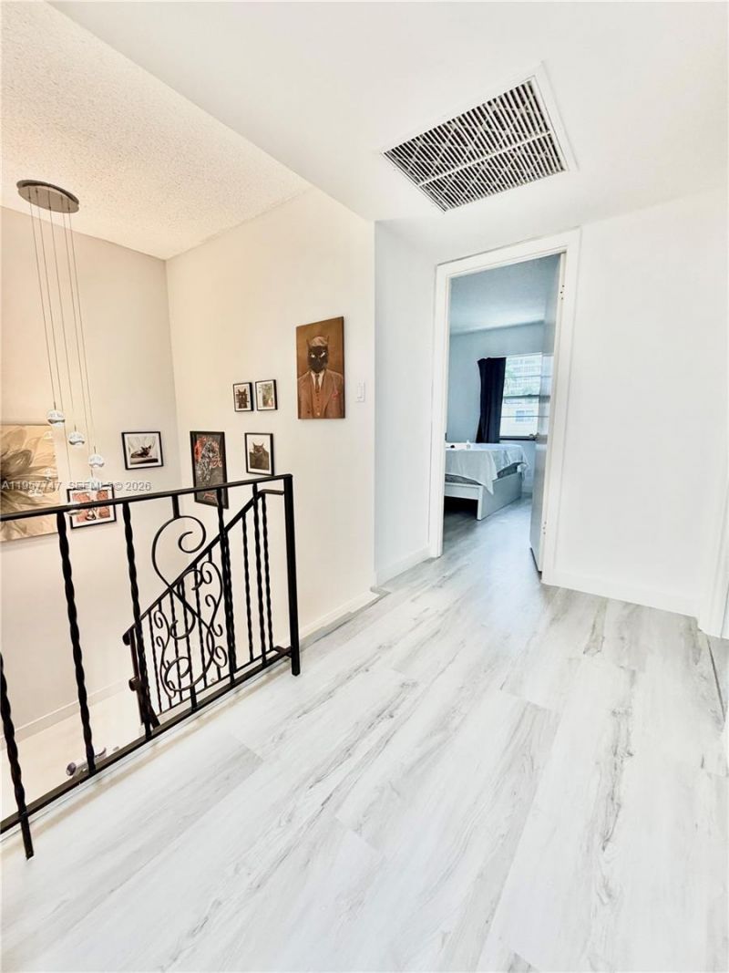 2203 NE 7th St, Unit 14, Hallandale Beach, FL 33009 Photo