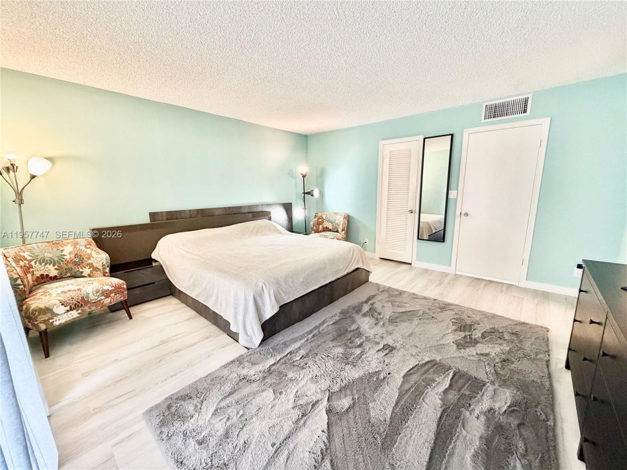 2203 NE 7th St, Unit 14, Hallandale Beach, FL 33009 Photo