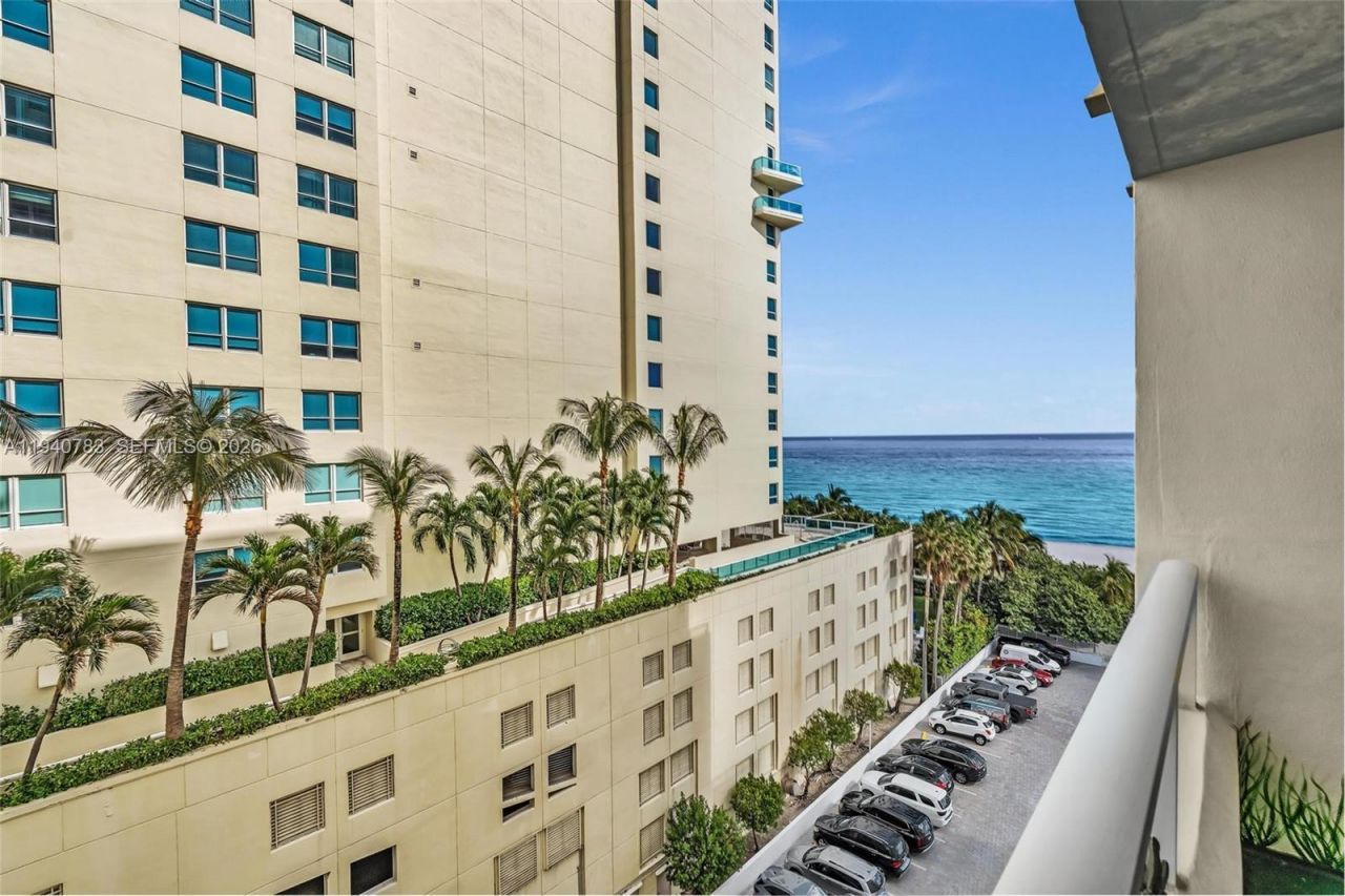 5005 Collins Ave, Unit 824, Miami Beach, FL 33140 Photo