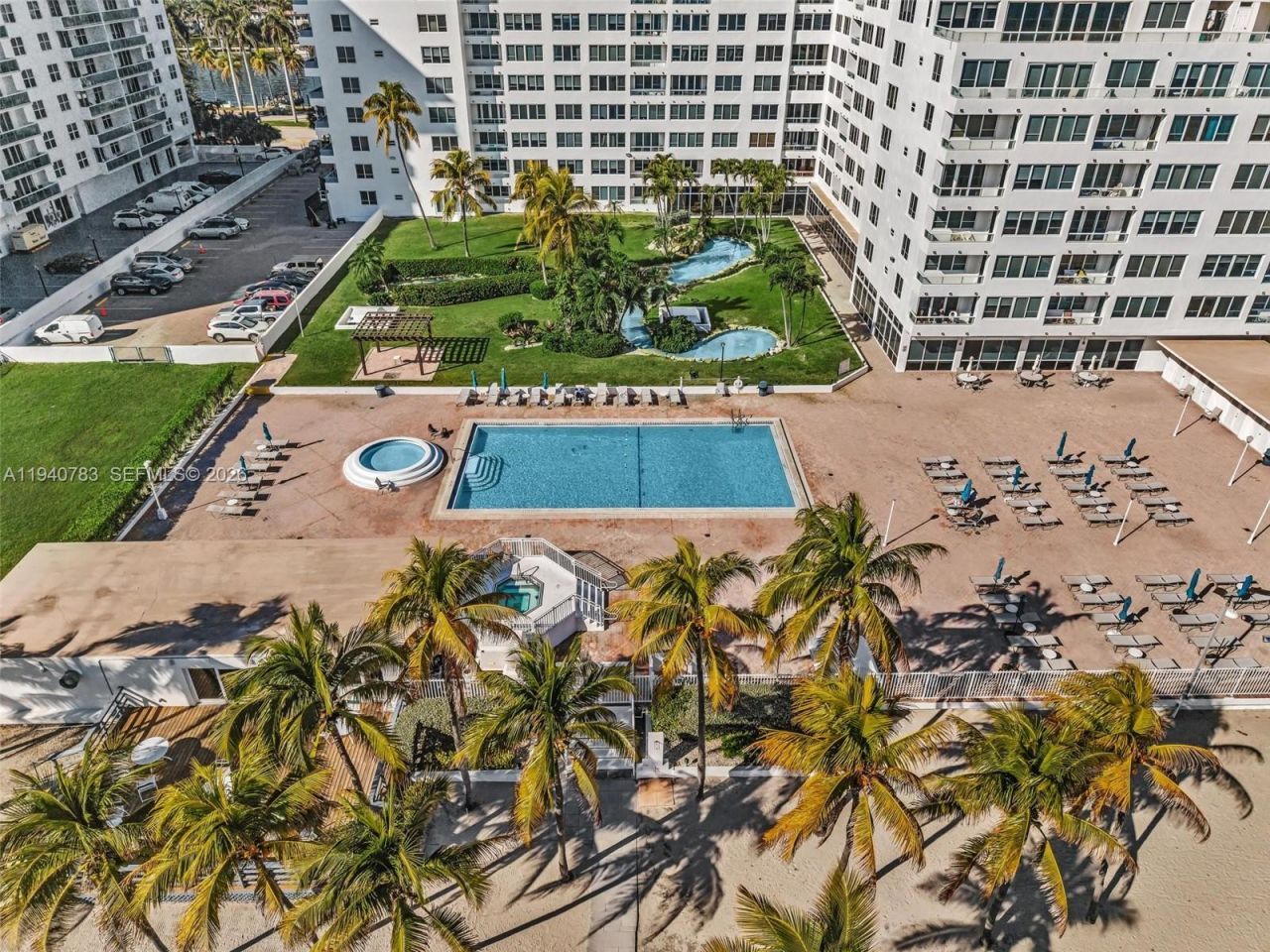 5005 Collins Ave, Unit 824, Miami Beach, FL 33140 Photo