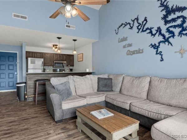 2500 Bay Point Village Drive, Unit 643, Osage Beach, MO 65065