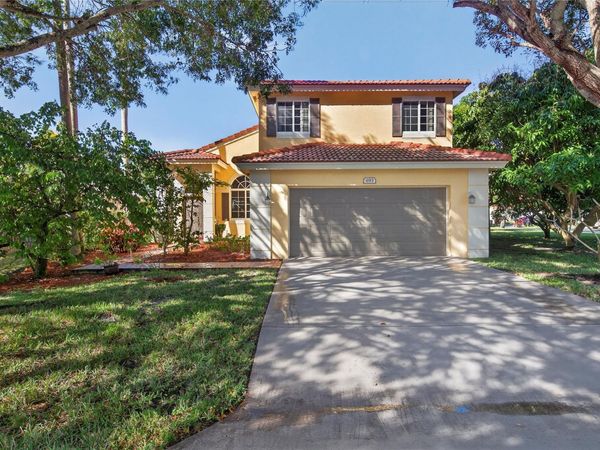 693 NW 46th Ave, Deerfield Beach, FL 33442