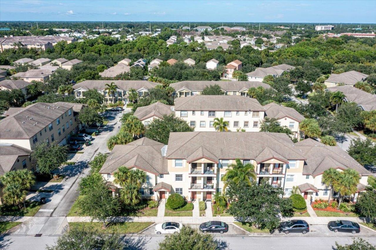 1890 SE Interlachen Drive, Port Saint Lucie, FL 34952 Photo