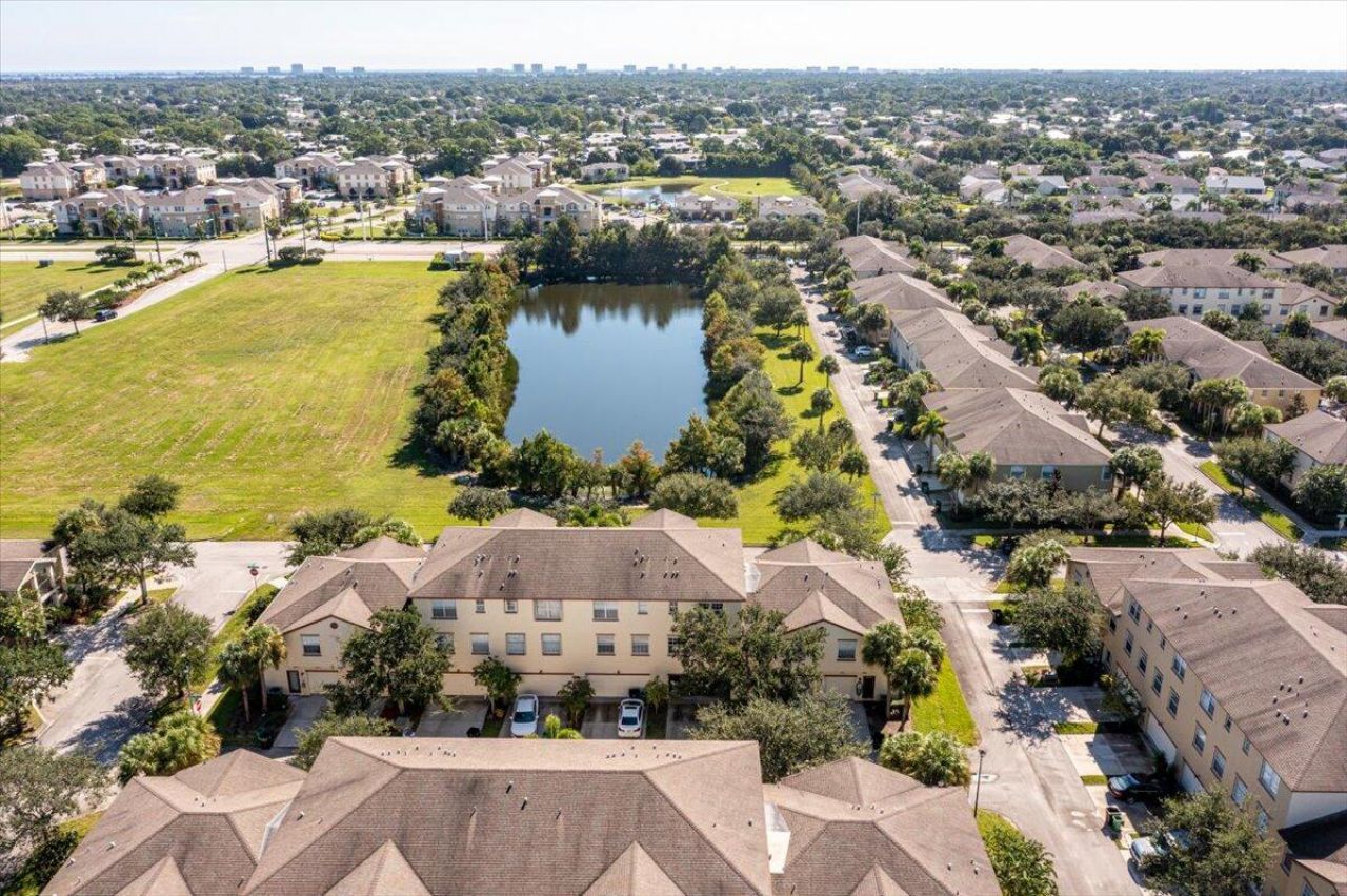 1890 SE Interlachen Drive, Port Saint Lucie, FL 34952 Photo