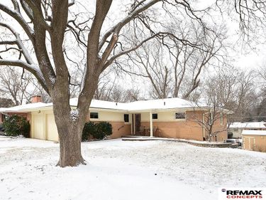 1127 Mulder Drive, Lincoln, NE 68510