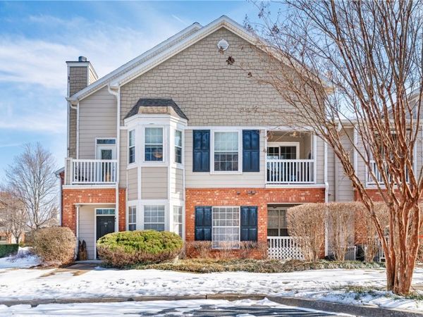 4209 NE Meadow Creek Circle, Unit 208, Fayetteville, AR 72703