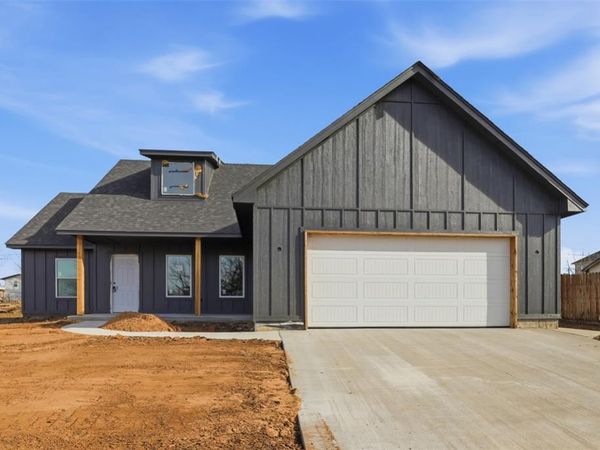 218 N Grand Avenue, El Reno, OK 73036