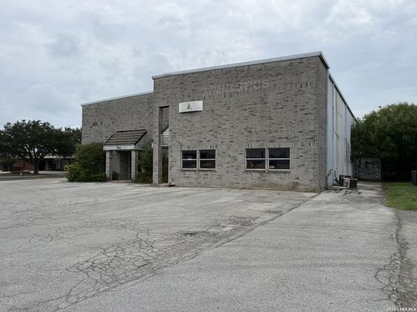 7927 Mainland, San Antonio, TX 78250