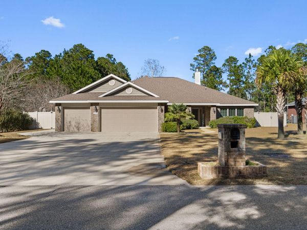 2448 Cove Road, Navarre, FL 32566