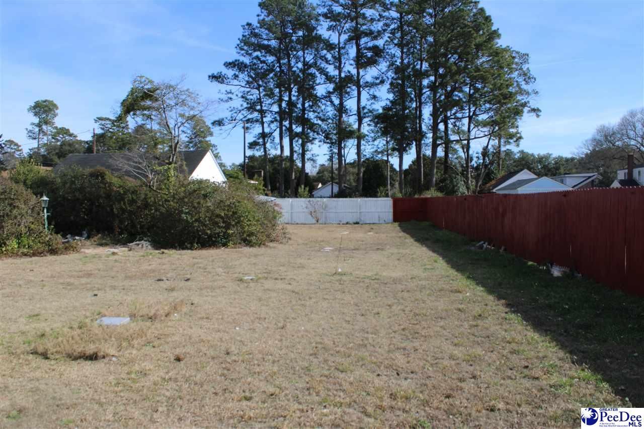 609 E Main St. Photo 11