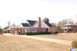 609 E Main St. photo 4