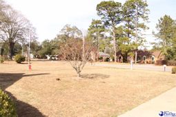 609 E Main St. photo 4