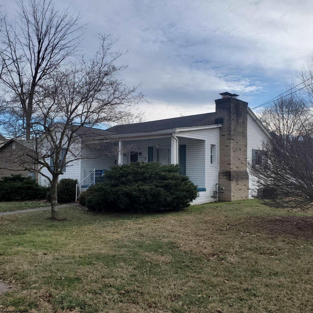 325 Central Street, Elkins, WV 26241 Main Photo