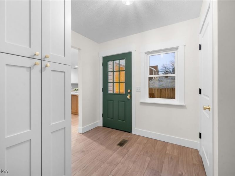 7421 Herman Avenue, Cleveland, OH 44102 Photo 21