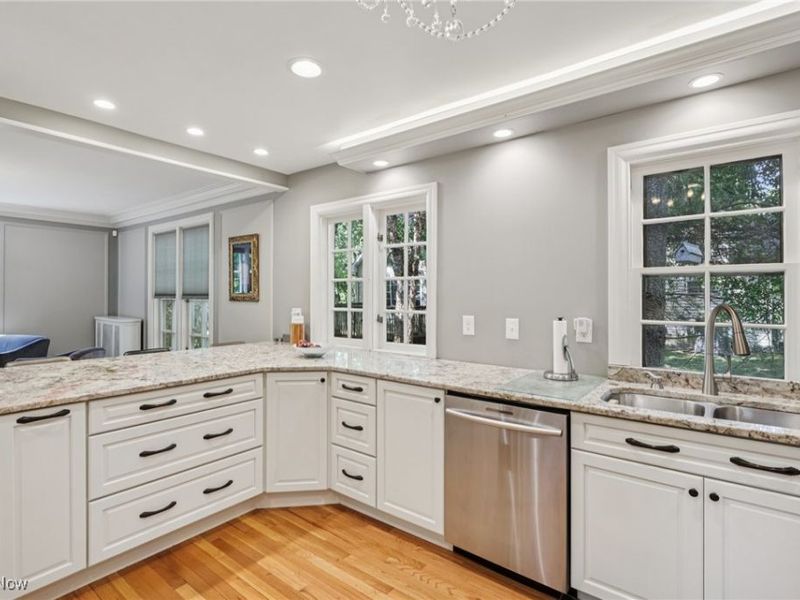 13104 Lake Shore Boulevard, Bratenahl, OH 44108 Photo 15