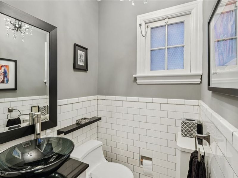 13104 Lake Shore Boulevard, Bratenahl, OH 44108 Photo 19