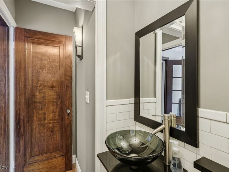 13104 Lake Shore Boulevard, Bratenahl, OH 44108 Photo 20