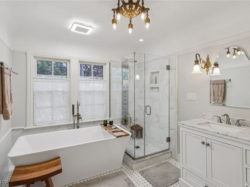 13104 Lake Shore Boulevard, Bratenahl, OH 44108 Photo 24