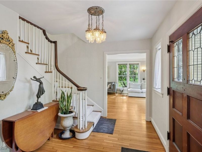 13104 Lake Shore Boulevard, Bratenahl, OH 44108 Photo 3