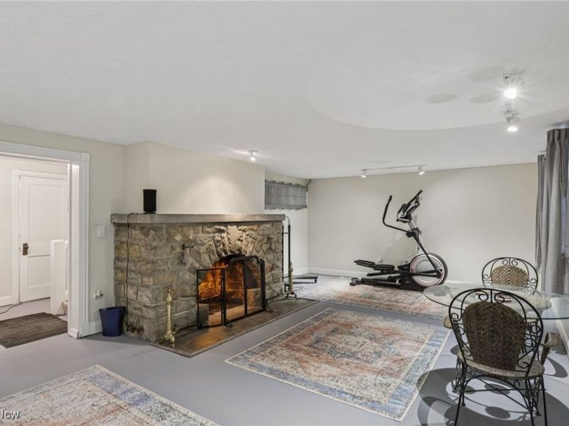 13104 Lake Shore Boulevard, Bratenahl, OH 44108 Photo 33