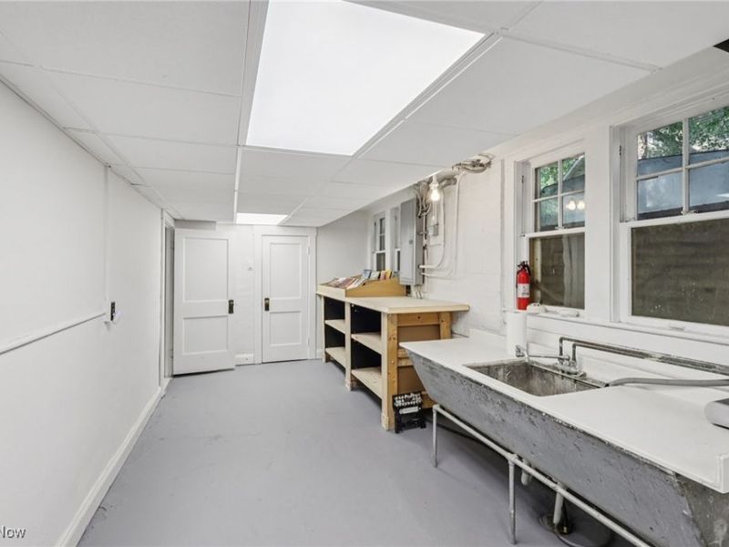 13104 Lake Shore Boulevard, Bratenahl, OH 44108 Photo 37