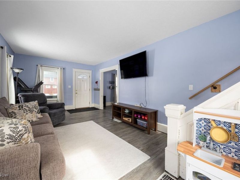 96 W Ohio Avenue, Rittman, OH 44270 Photo 4