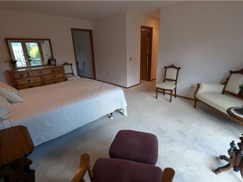 8665 Gatewood Drive, North Ridgeville, OH 44039 Photo 16