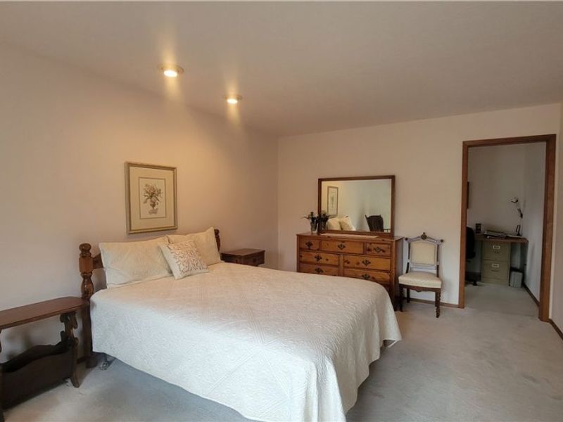 8665 Gatewood Drive, North Ridgeville, OH 44039 Photo 17