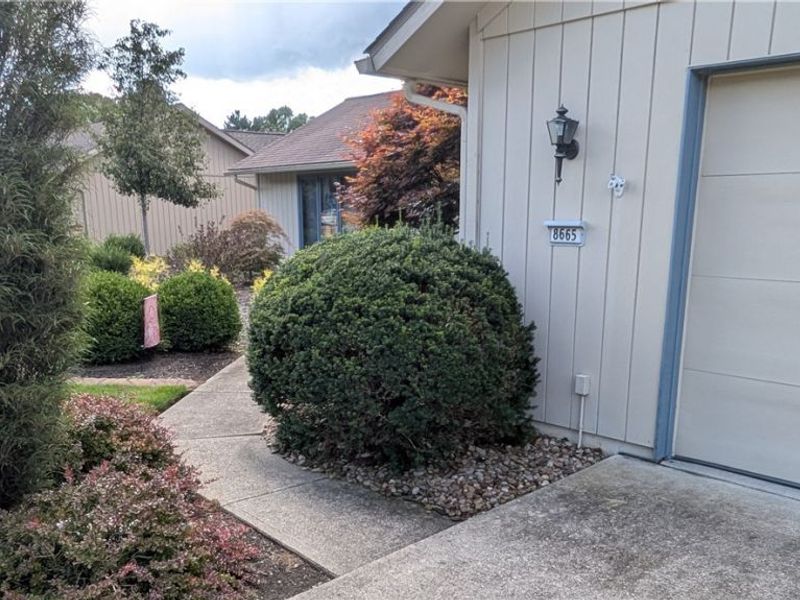 8665 Gatewood Drive, North Ridgeville, OH 44039 Photo 38