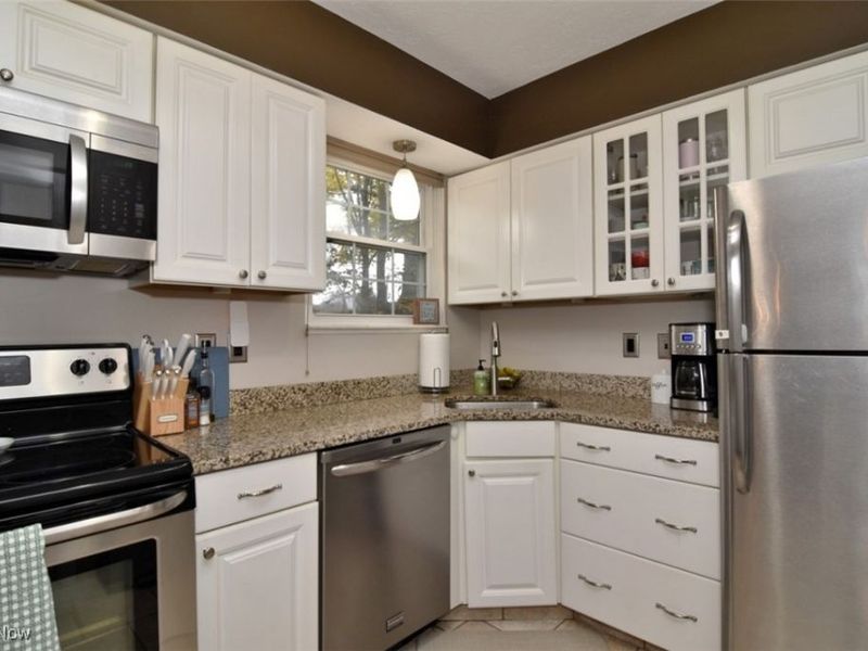 20996 Detroit Road, Unit 1, Rocky River, OH 44116 Photo 14