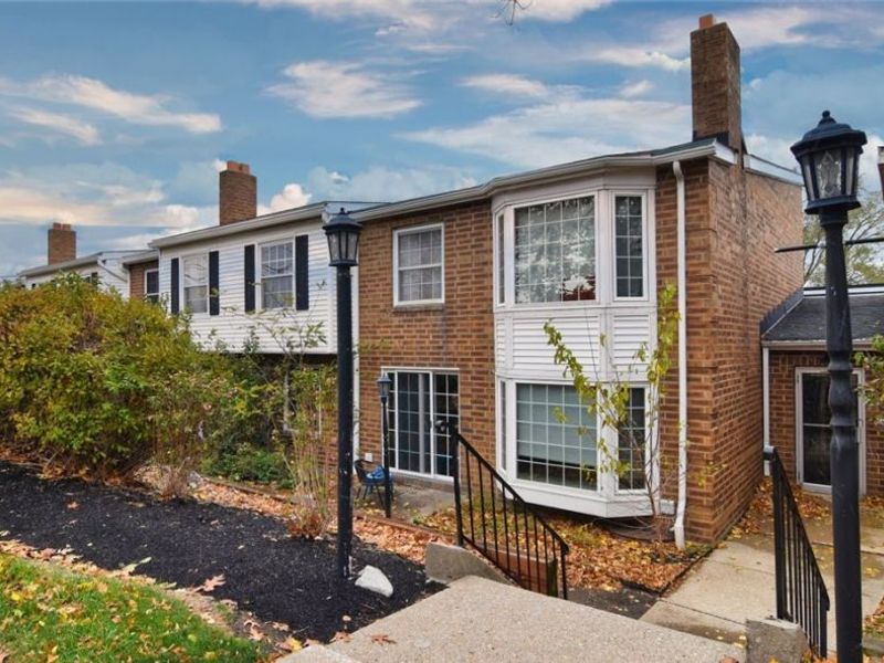 20996 Detroit Road, Unit 1, Rocky River, OH 44116 Photo 3