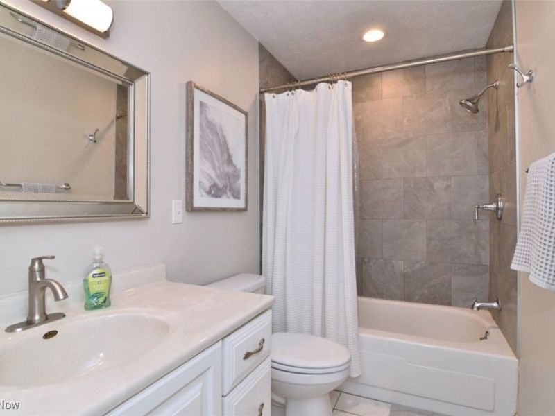 20996 Detroit Road, Unit 1, Rocky River, OH 44116 Photo 30