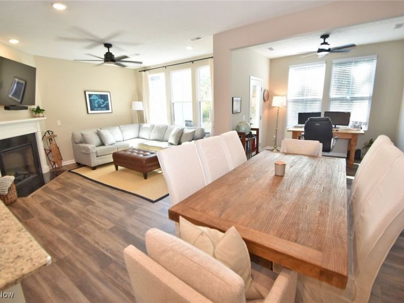 970-2 Memory Lane, Aurora, OH 44202 Photo 11