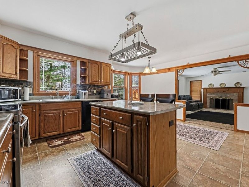 5411 Moss Wood Circle NE, Canton, OH 44705 Photo 16