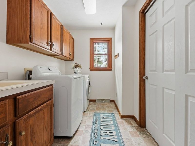 5411 Moss Wood Circle NE, Canton, OH 44705 Photo 23