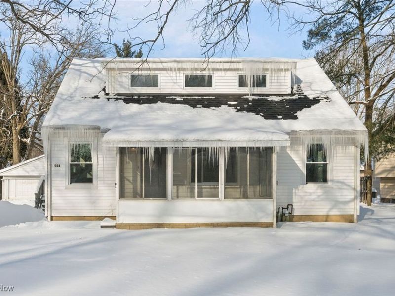 954 Bryce Avenue, Aurora, OH 44202 Photo 2