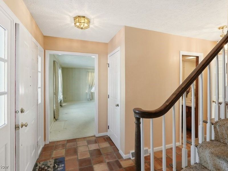 7365 Hayward Road, Hudson, OH 44236 Photo 4