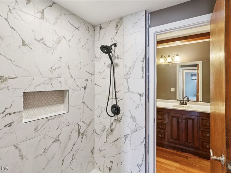 3201 Mariners Island Drive NW, Unit 3G, Canton, OH 44708 Photo 15