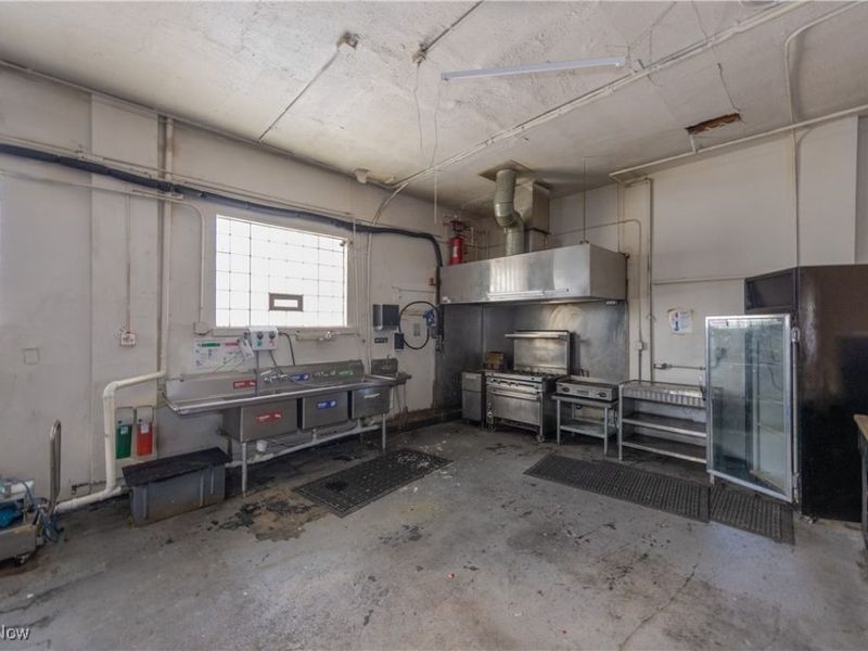 2078 S Taylor Road, Cleveland Heights, OH 44118 Photo 12