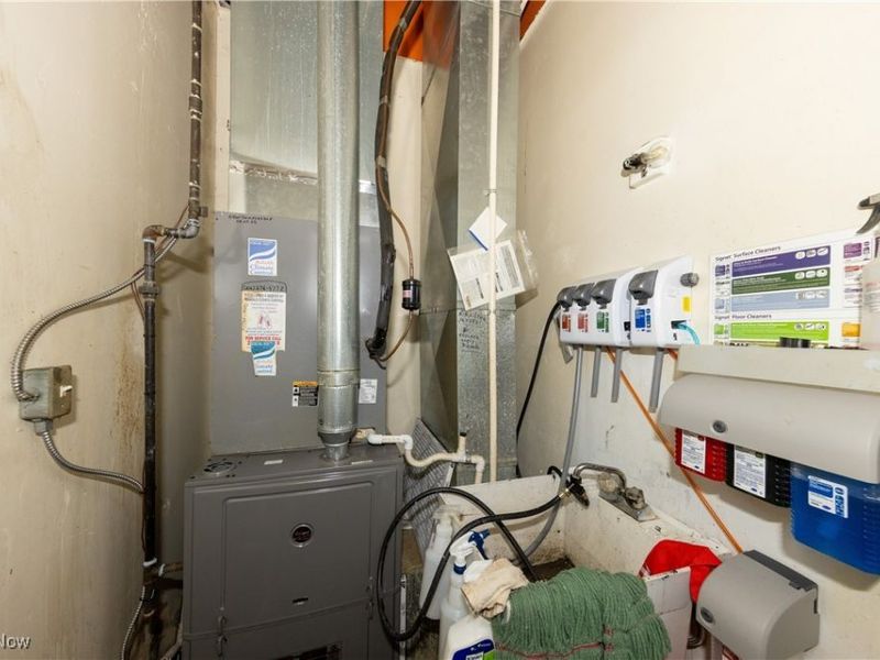 2078 S Taylor Road, Cleveland Heights, OH 44118 Photo 21