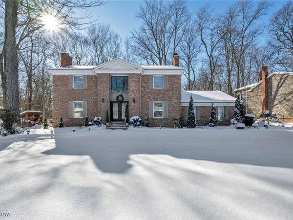 1054 Fireside Drive, Brunswick, OH 44212