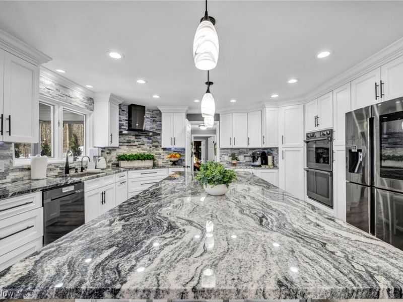 1054 Fireside Drive, Brunswick, OH 44212 Photo 12