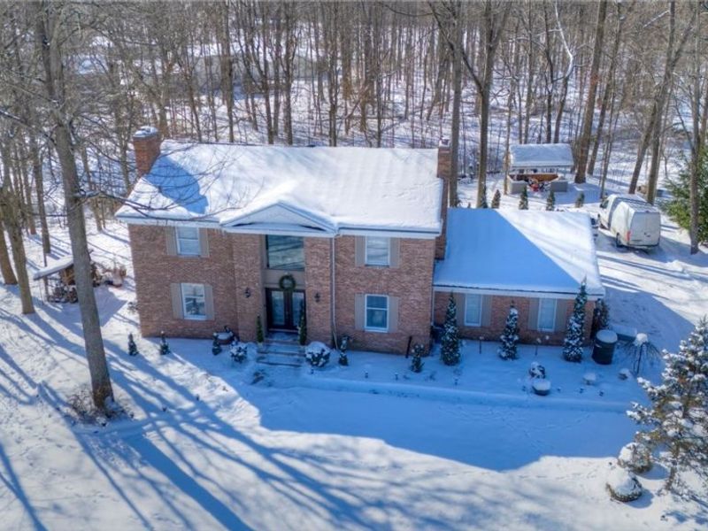 1054 Fireside Drive, Brunswick, OH 44212 Photo 2