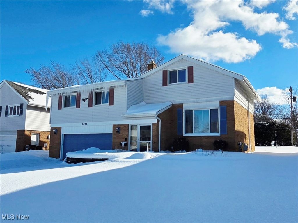 5507 Hollywood Drive, Parma, OH 44114 Main Photo