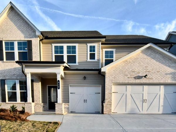 618 Caryle Trail Lane, Loganville, GA 30052